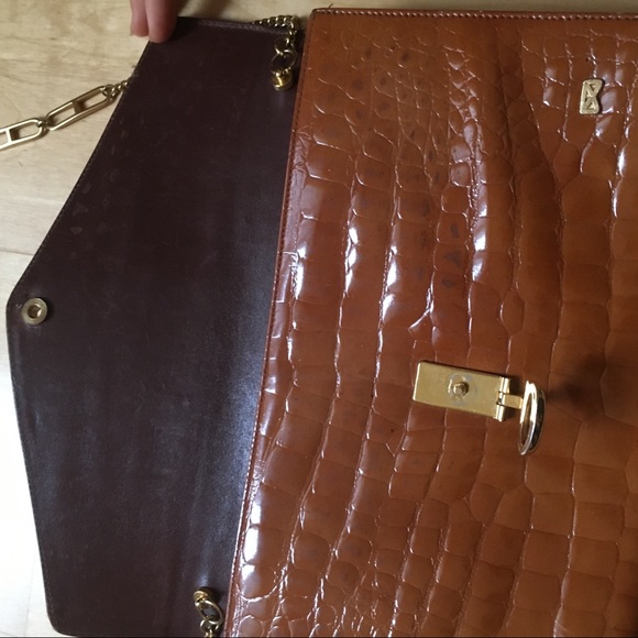 Envelope clutch bag faux alligator pattern - Picture 4 of 7